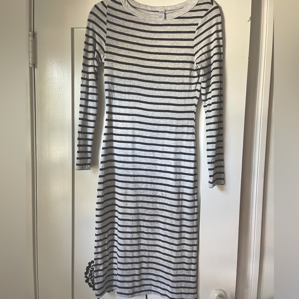 Alternative Nordstrom grey/black striped t-shirt dress long sleeve size xs